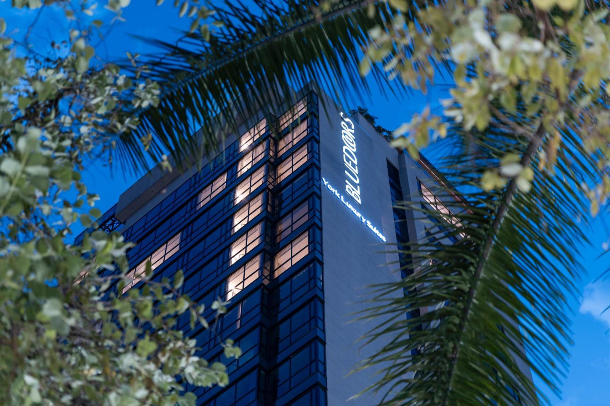 Hotel York Luxury Suites Medellin By Preferred Zewnętrze zdjęcie The Icon
