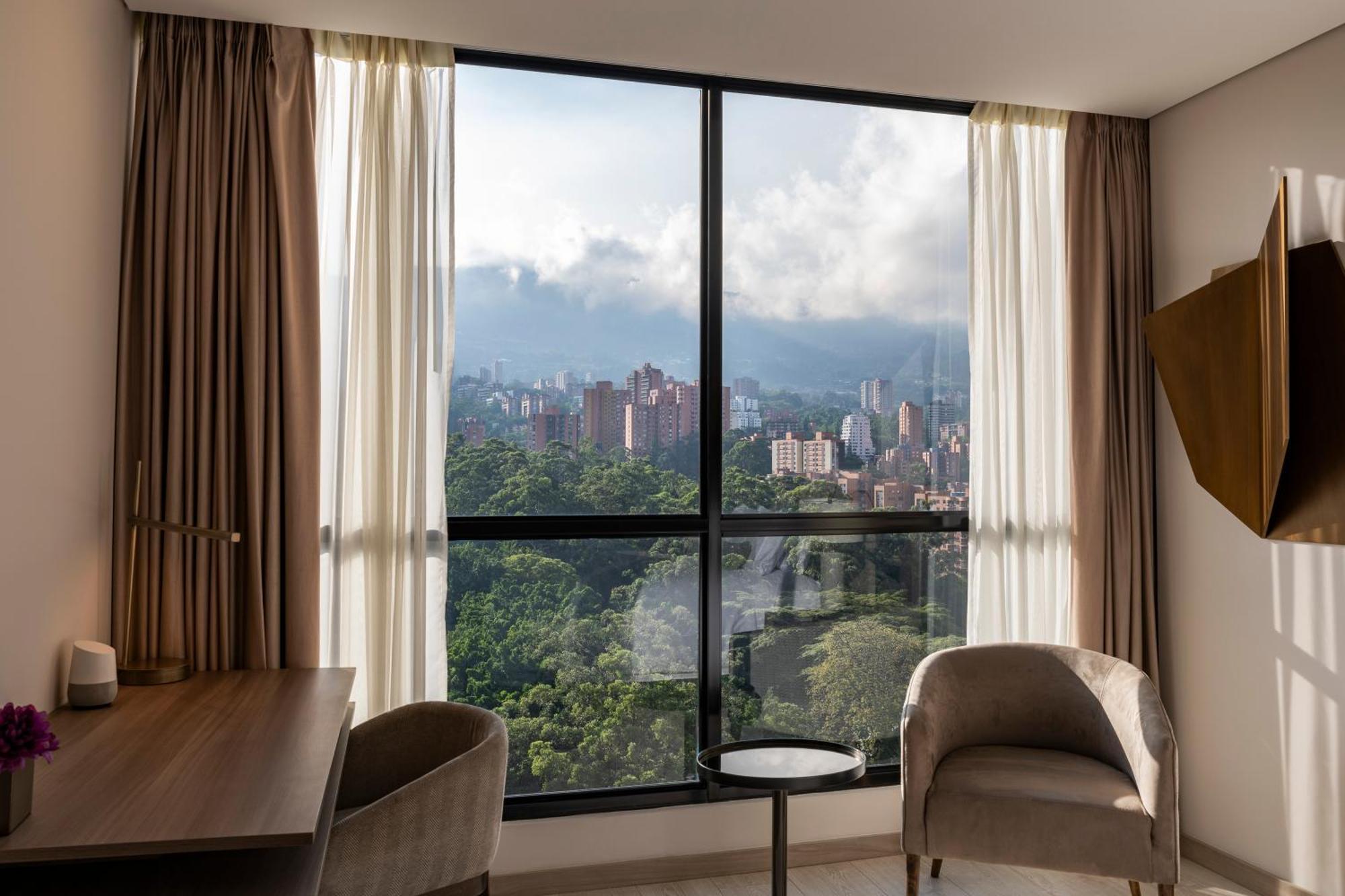 Hotel York Luxury Suites Medellin By Preferred Zewnętrze zdjęcie View from a room