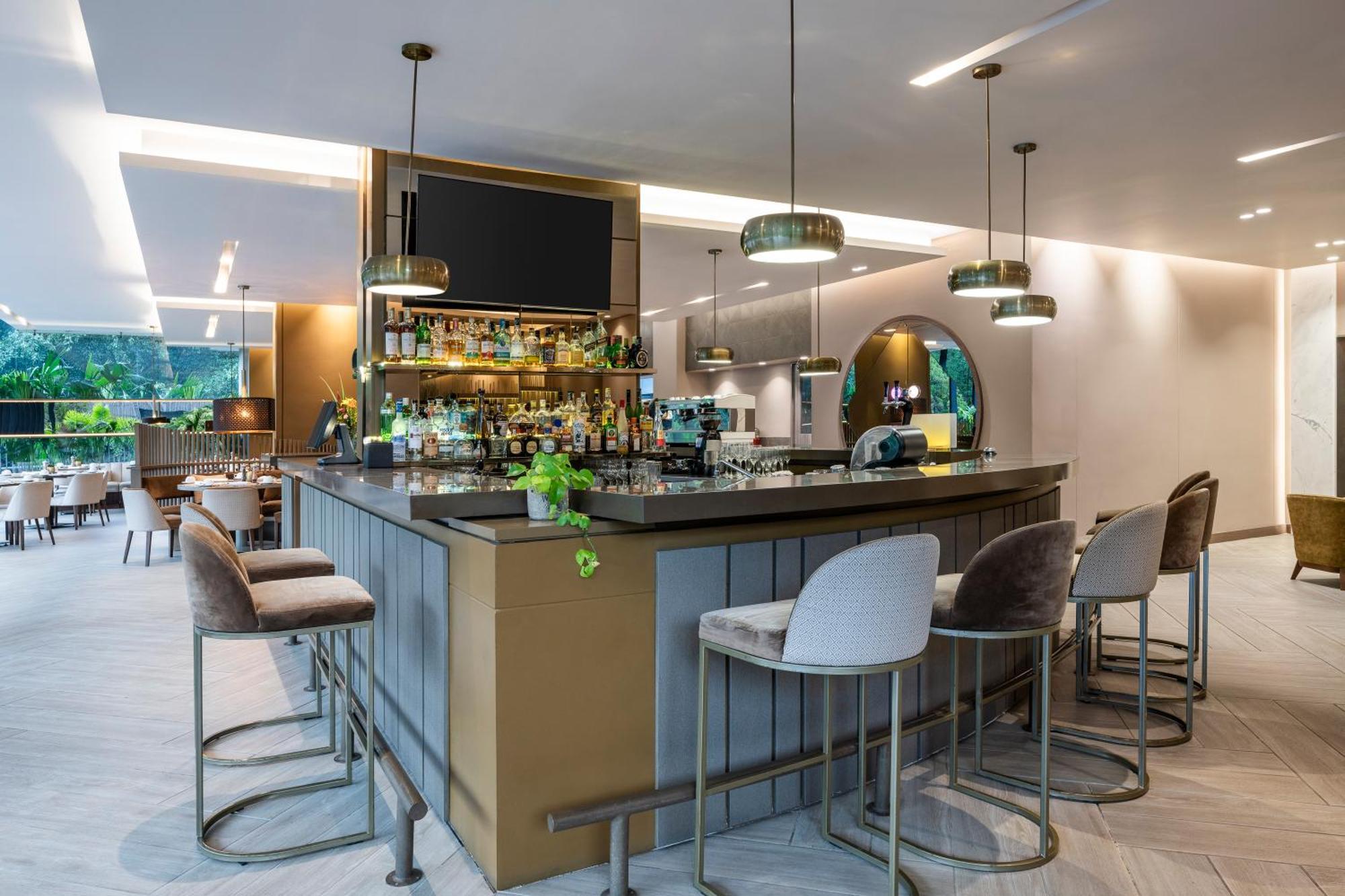 Hotel York Luxury Suites Medellin By Preferred Zewnętrze zdjęcie The bar at the new lounge
